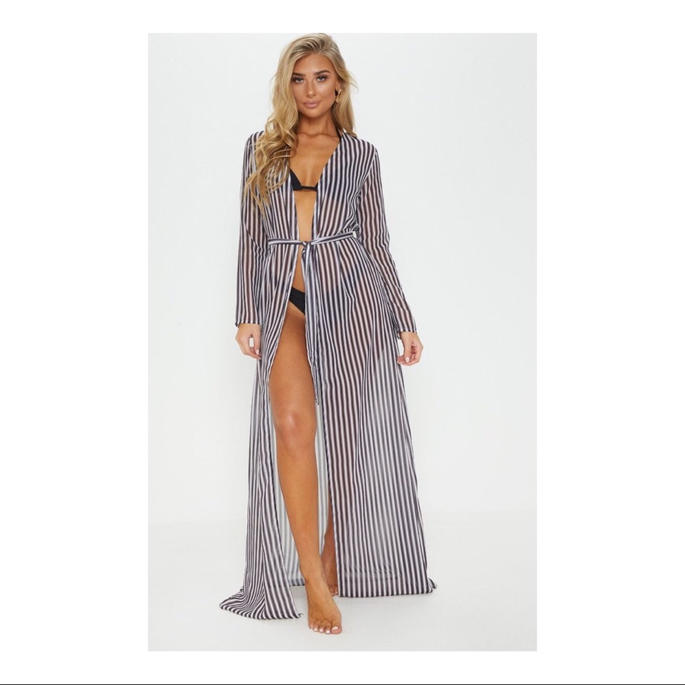 Striped Beach Kimono - Pretty Little Thing ✨